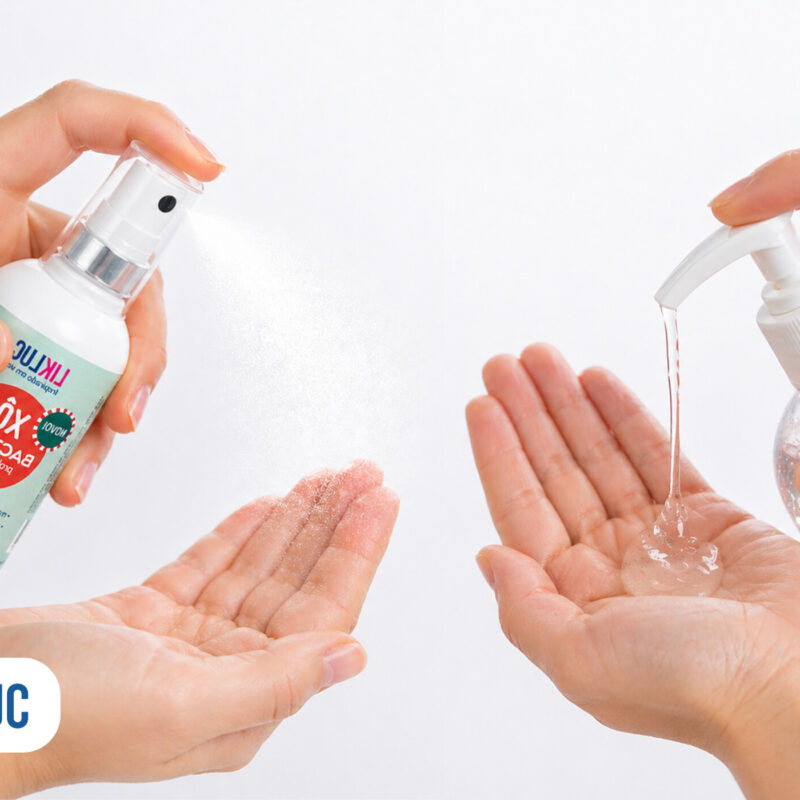 Aplicação de desinfetante nas mãos com spray e líquido